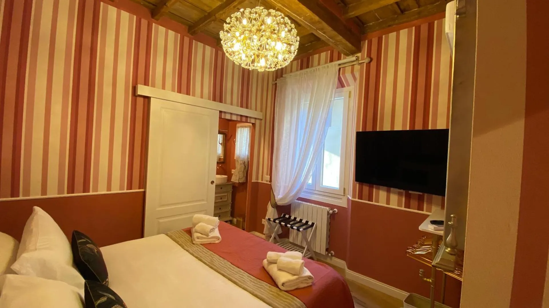 アパート Toscanella Royal Suite フィレンツェ イタリア